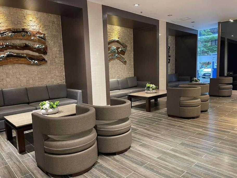Shore 1 & 3 Residences Moa 1Br With Balcony By Darpm 마닐라 외부 사진