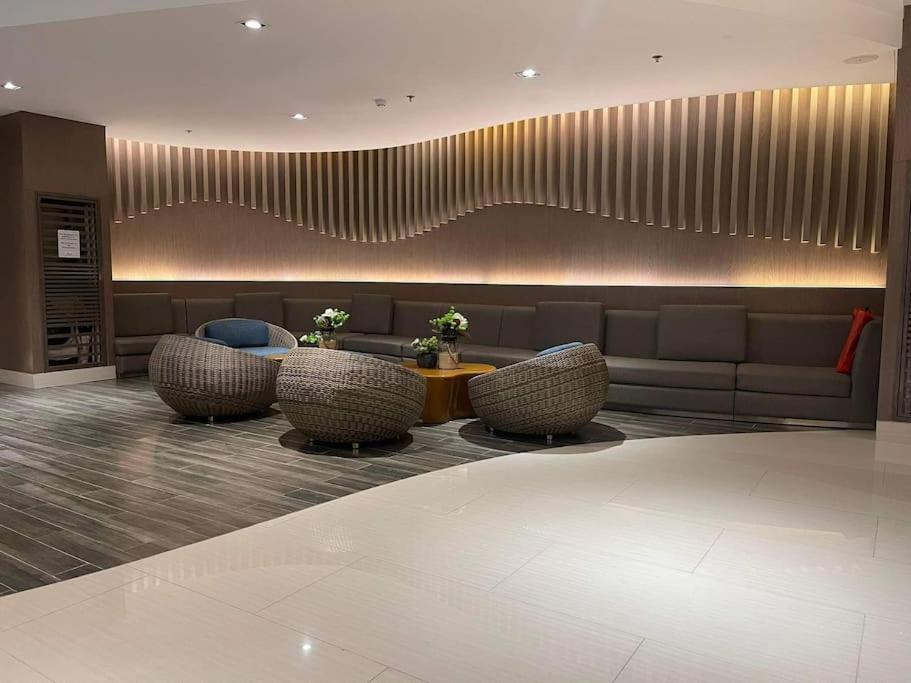 Shore 1 & 3 Residences Moa 1Br With Balcony By Darpm 마닐라 외부 사진