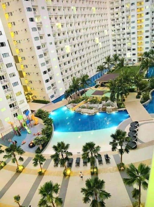 Shore 1 & 3 Residences Moa 1Br With Balcony By Darpm 마닐라 외부 사진
