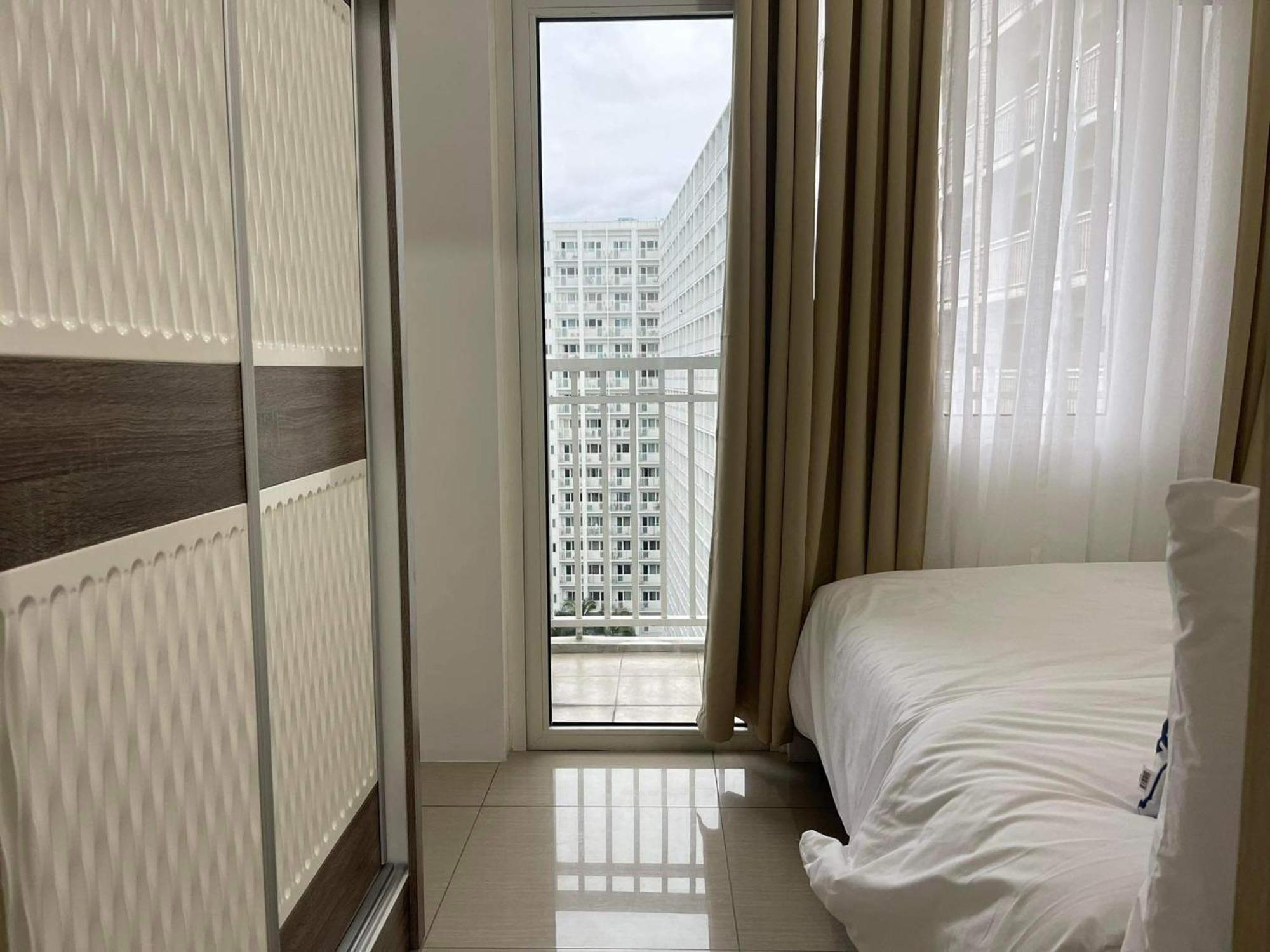 Shore 1 & 3 Residences Moa 1Br With Balcony By Darpm 마닐라 외부 사진