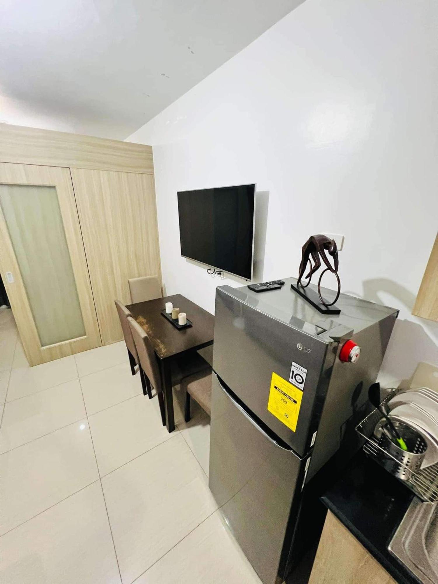 Shore 1 & 3 Residences Moa 1Br With Balcony By Darpm 마닐라 외부 사진